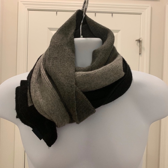 Nautica Striped Scarf - Picture 1 of 4